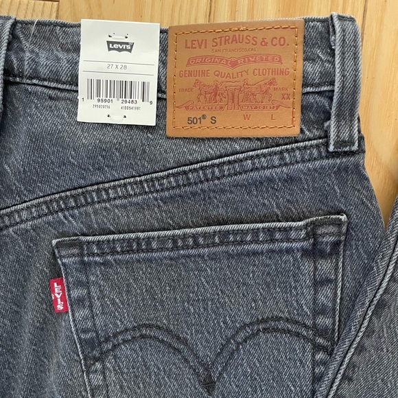 Levi’s Premium 501 High Rise Jeans - Picture 6 of 8